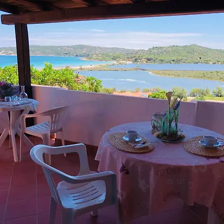 Bilocale Degli Oleandri Vista Mare Porto Taverna
