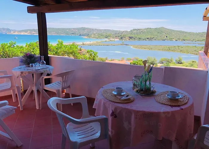 Bilocale Degli Oleandri Vista Mare Porto Taverna