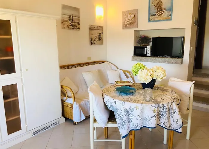 Bilocale Degli Oleandri Vista Mare Appartamento Porto Taverna